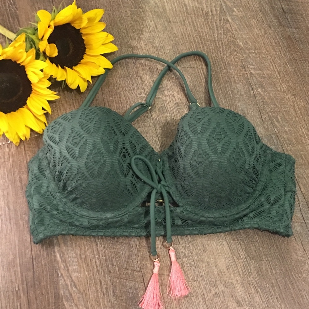 ✖️Xhilaration Target Swim Bikini Top✖️